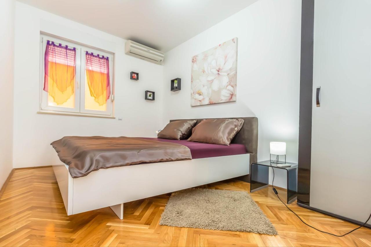 Downtown Deluxe Lejlighed Omiš Eksteriør billede